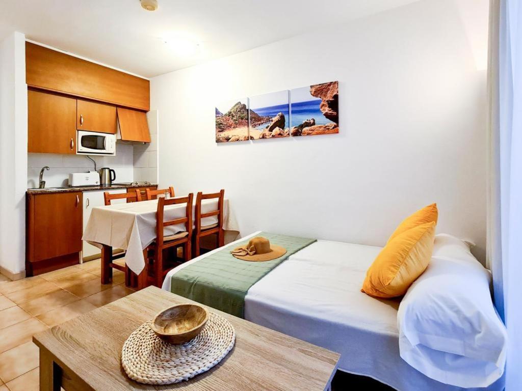 Apartamentos Calan Blanes Park, Cb, Apm 2142 カラ・エン・ブラネス エクステリア 写真